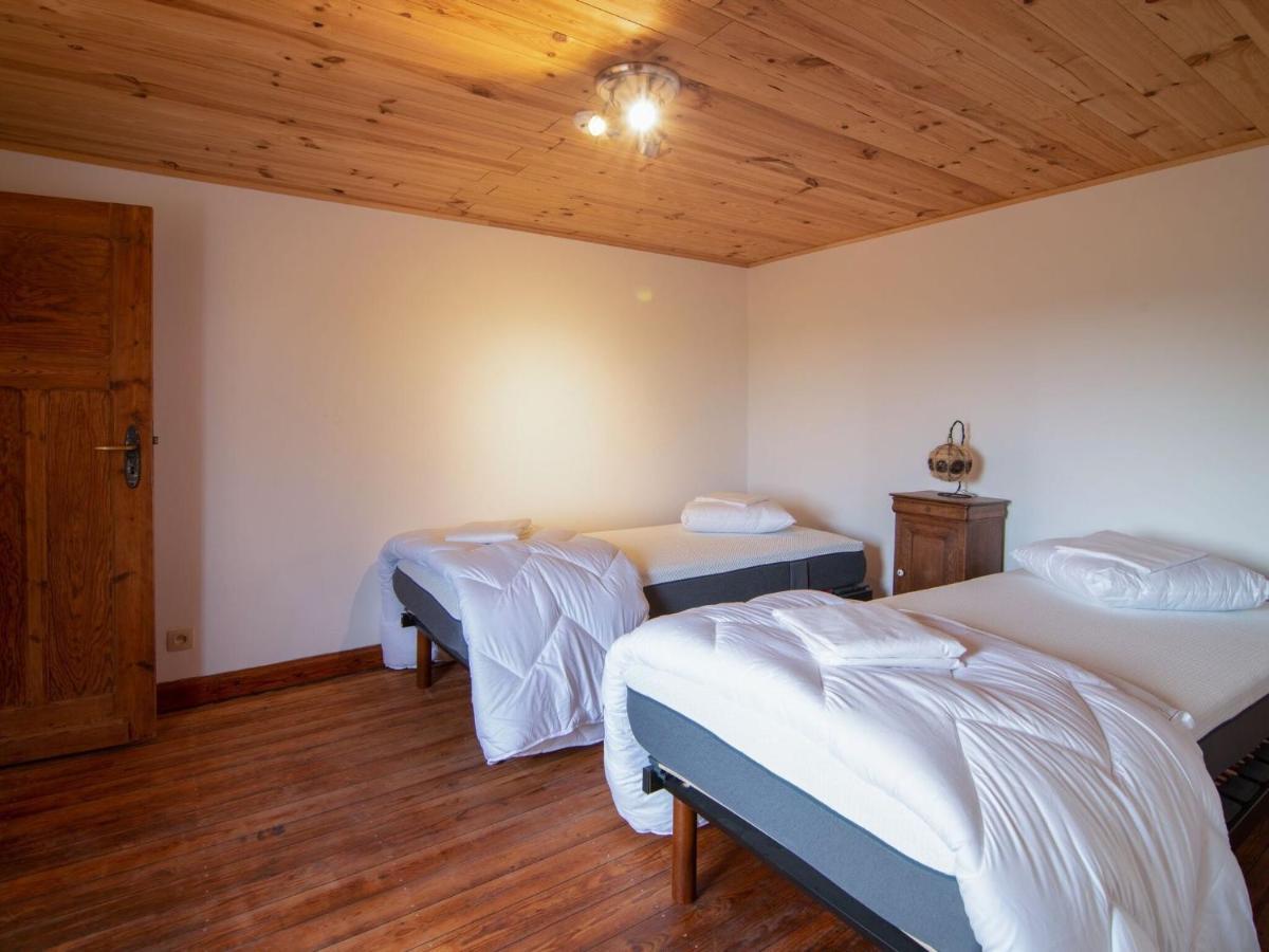 Very Spacious House With Sauna Spa And Countryside Views Gouvy Luaran gambar