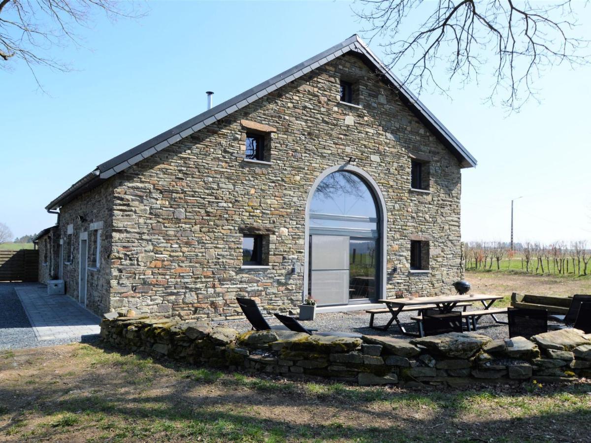 Very Spacious House With Sauna Spa And Countryside Views Gouvy Luaran gambar