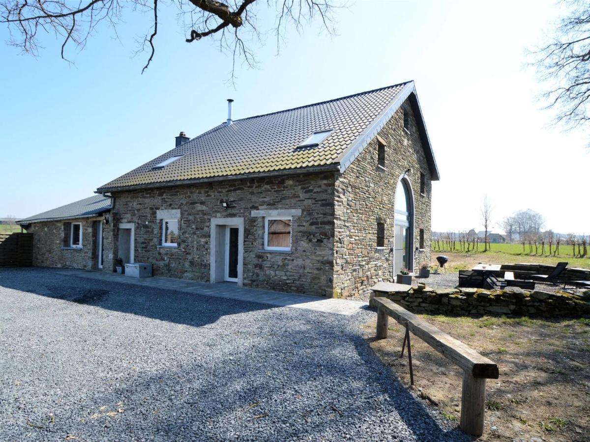 Very Spacious House With Sauna Spa And Countryside Views Gouvy Luaran gambar