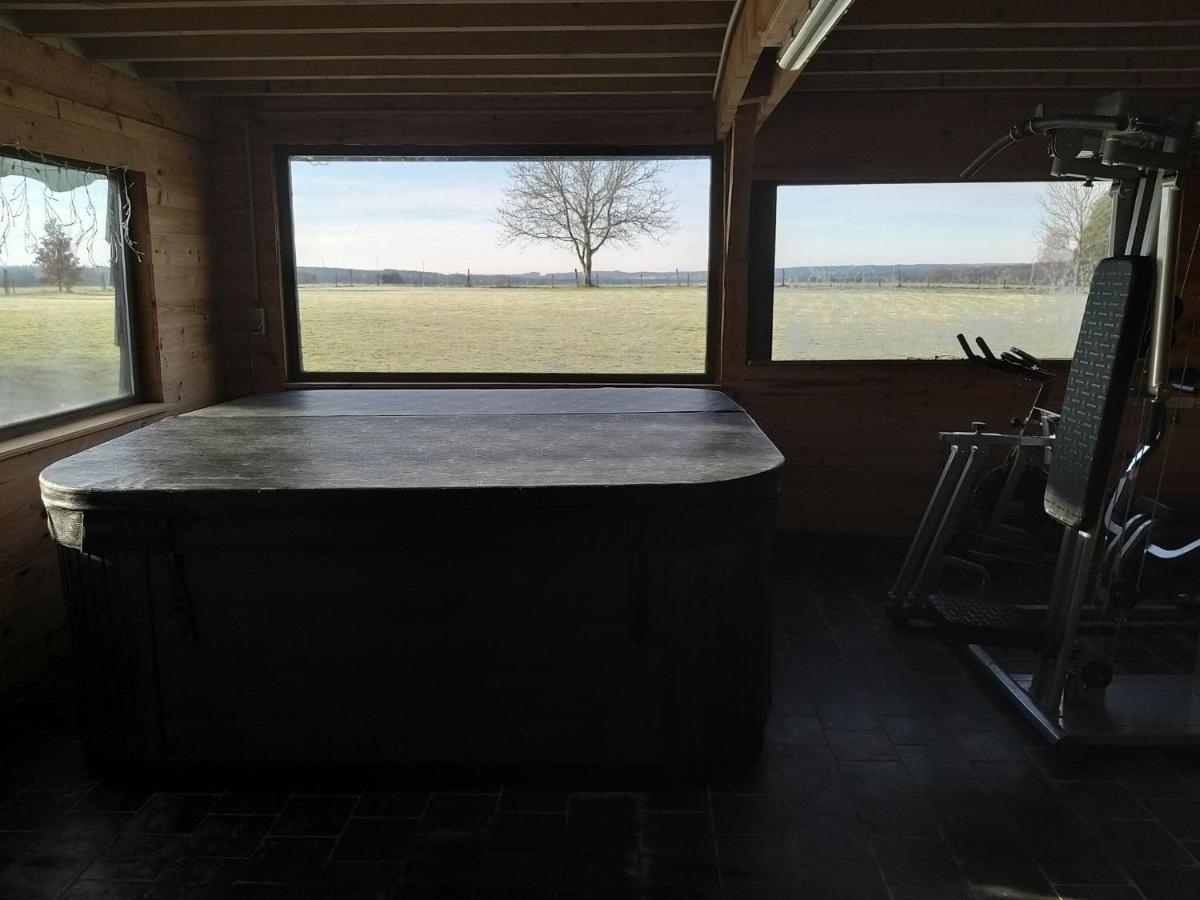 Very Spacious House With Sauna Spa And Countryside Views Gouvy Luaran gambar