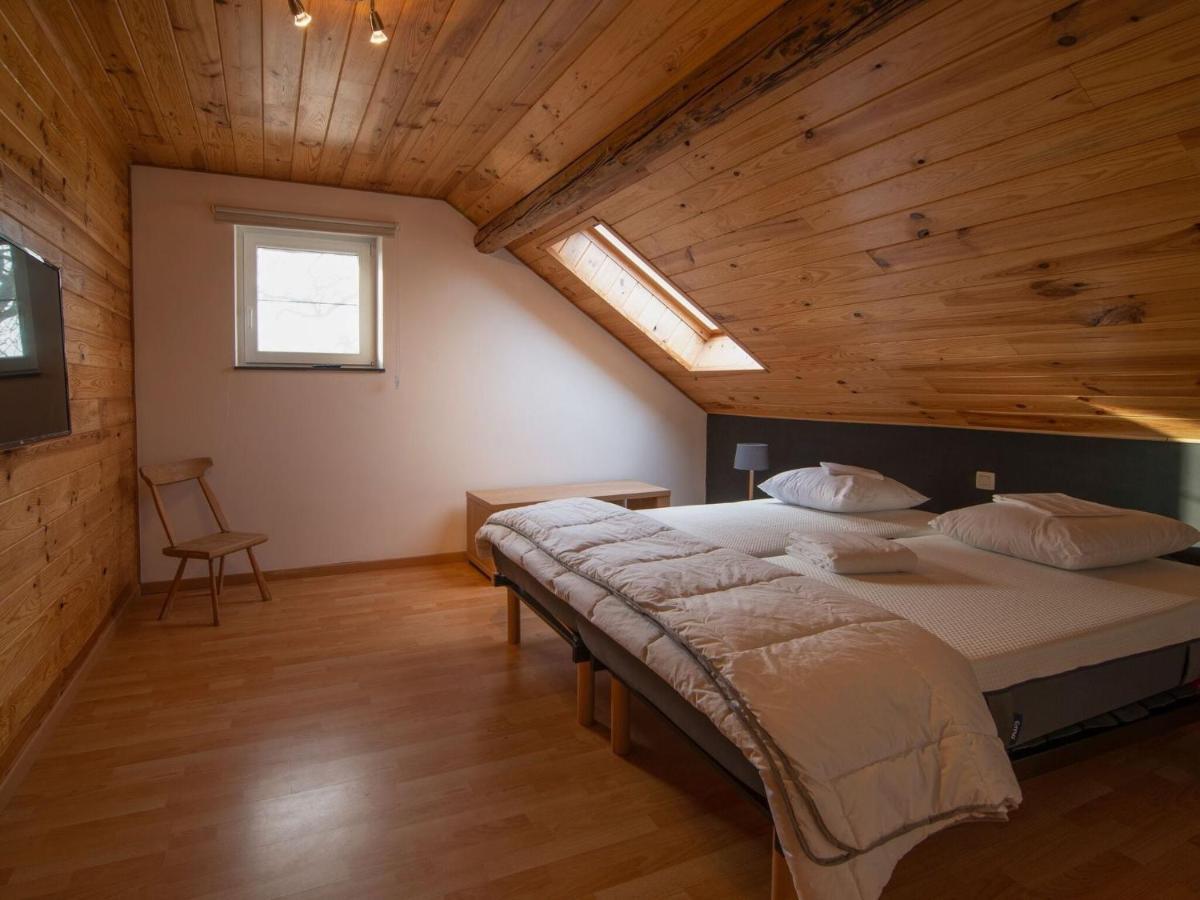 Very Spacious House With Sauna Spa And Countryside Views Gouvy Luaran gambar