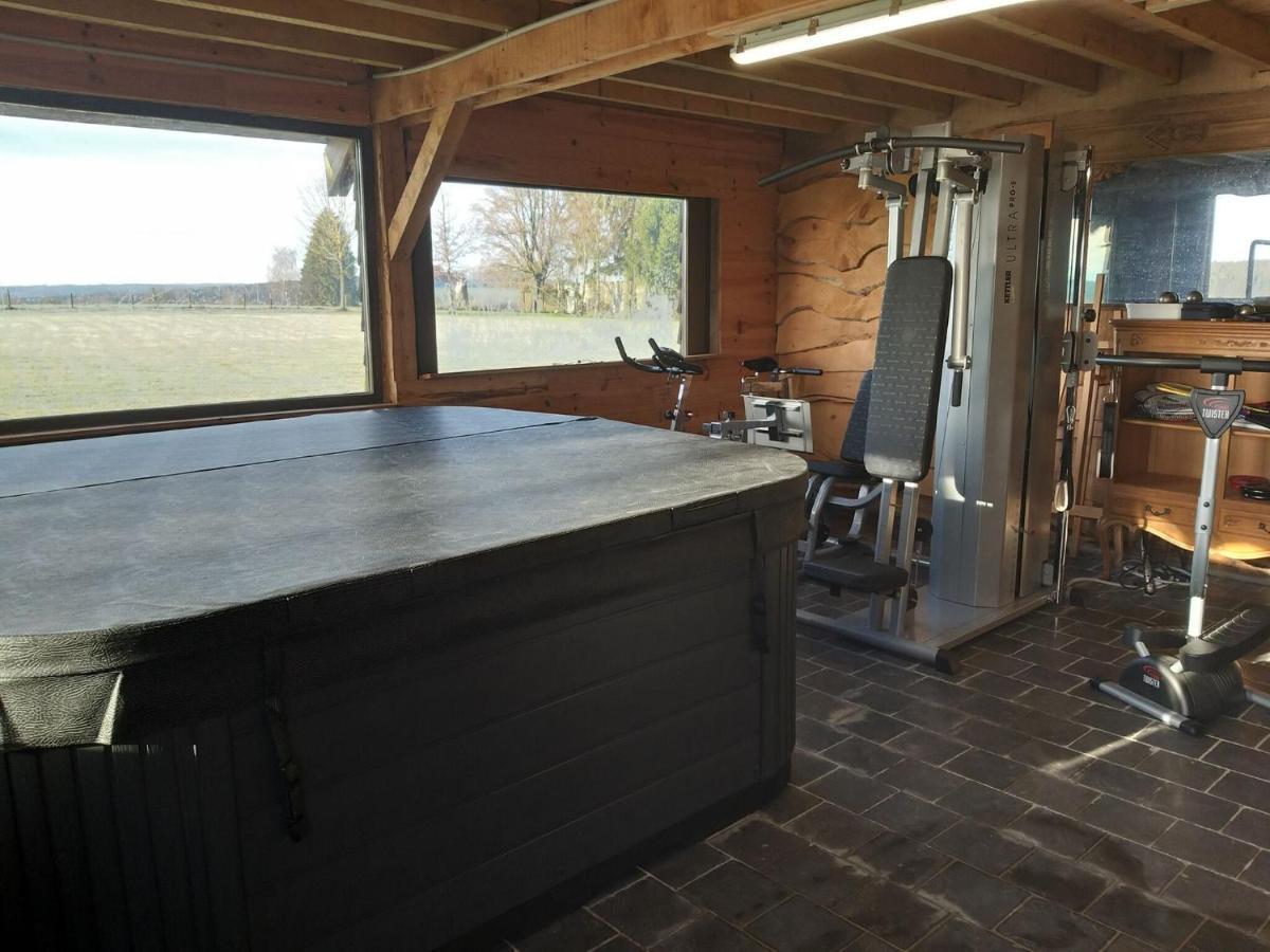 Very Spacious House With Sauna Spa And Countryside Views Gouvy Luaran gambar