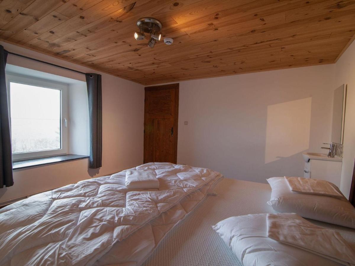 Very Spacious House With Sauna Spa And Countryside Views Gouvy Luaran gambar